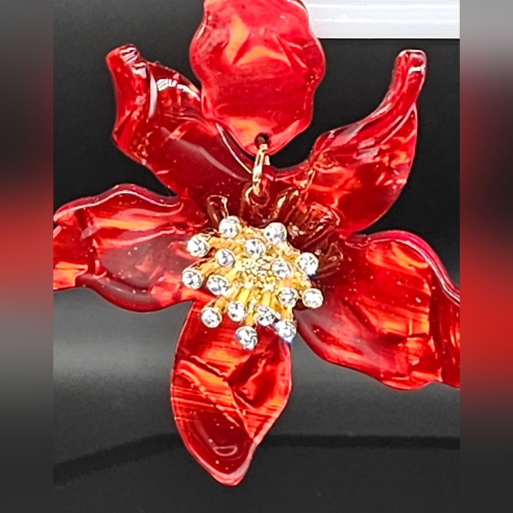 Gorgeous and Elegant, Sassy and Chic' BEAUTIFUL (Baby Pink) RESIN ACRYLIC FLOWER